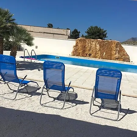 Orange Paradise 4*